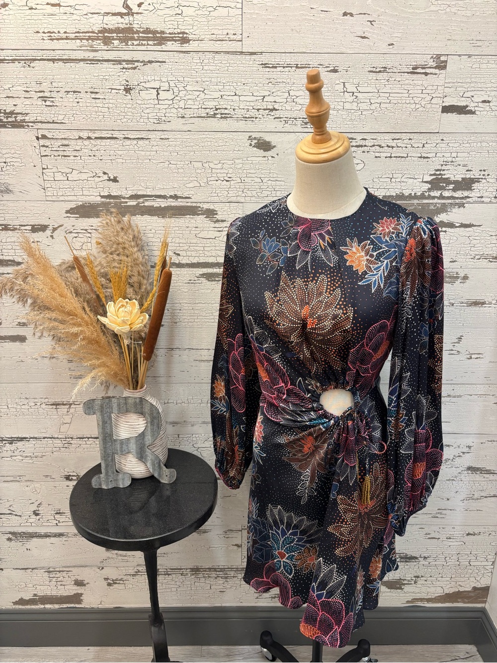 FARM Rio Navy Floral Twist-Cutout Long Sleeve Dress